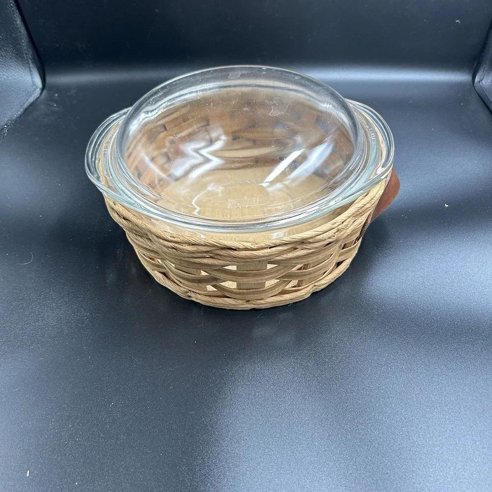 Vintage Pyrex 024 Clear Dish 2 Quart Glass Round W/Lid Basket Carrier Handles